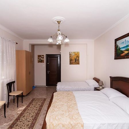 Erla'S Apartment Tiranë Eksteriør bilde