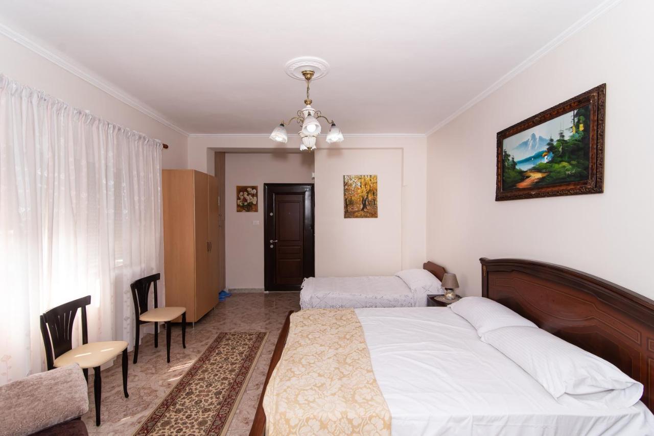 Erla'S Apartment Tiranë Eksteriør bilde