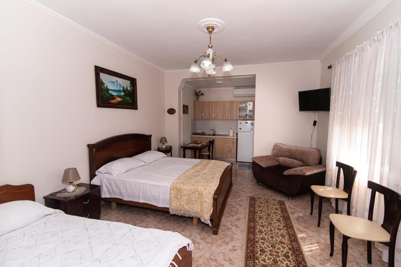 Erla'S Apartment Tiranë Eksteriør bilde