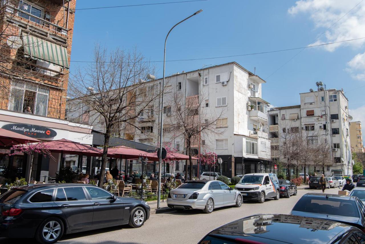 Erla'S Apartment Tiranë Eksteriør bilde